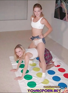 porno fotoğrafları iki Üniversite Kızlar oyun bu Oyun , hardcore 